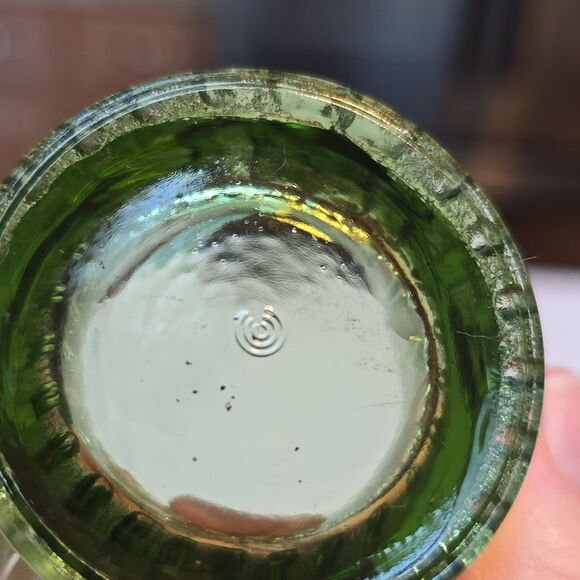 Vintage Hazel Atlas Little Coal Bucket Ashtray With Handle Green Glass 2" - Picture 8 of 14